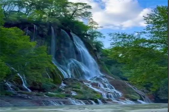 آبشار بیشه در استان لرستان