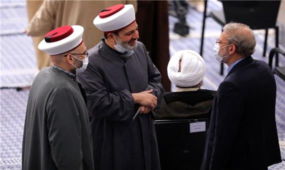 حضور لاریجانی در دیدار میهمانان کنفرانس وحدت اسلامى‌ با رهبر انقلاب