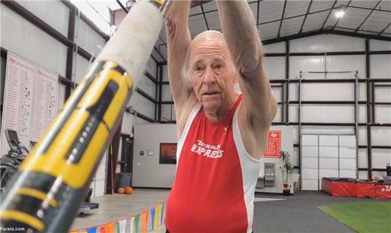 پیرمرد 82 ساله در پرش با نیزه رکورد زد!