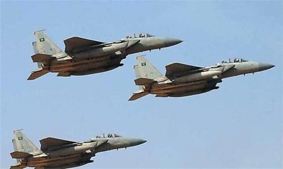 3 حمله هوایی عربستان به فرودگاه بین‌المللی صنعا