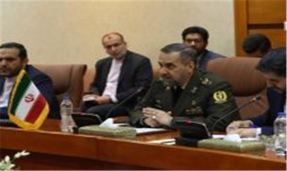 جزئیات دیدار وزیر دفاع با رئیس ستاد مشترک فرماندهان پاکستان