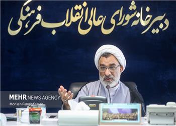 انتقاد دبیر شورای عالی انقلاب فرهنگی از وزارت علوم و روسای دانشگاهها