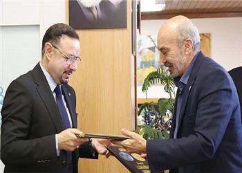 تمدید تفاهم نامه همکاری بین دانشگاه تهران و دانشگاه مستنصریه بغداد