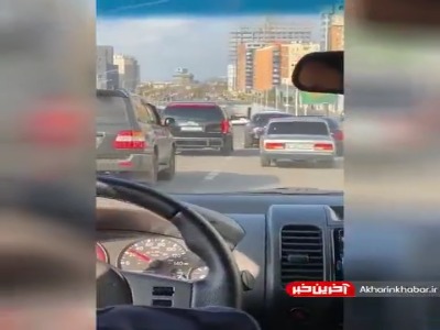 وقتی دلت میخواد بری تو جمع بزرگان ولی نمیزارن