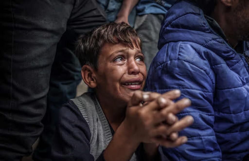 کودک فلسطینی: پدرم را از من نگیرید!