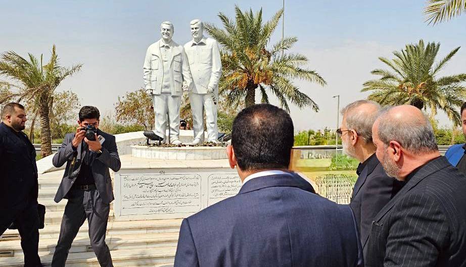حضور لاریجانی در محل شهادت حاج قاسم