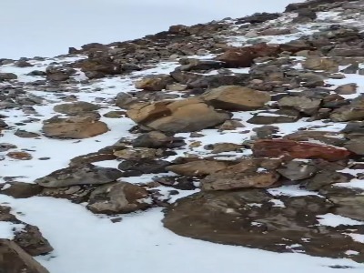 بارش برف تابستانی در قلۀ دماوند