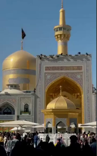 سیاه‌پوشی و نصب کتیبه ویژه شهادت امام حسن عسکری (ع) در حرم رضوی