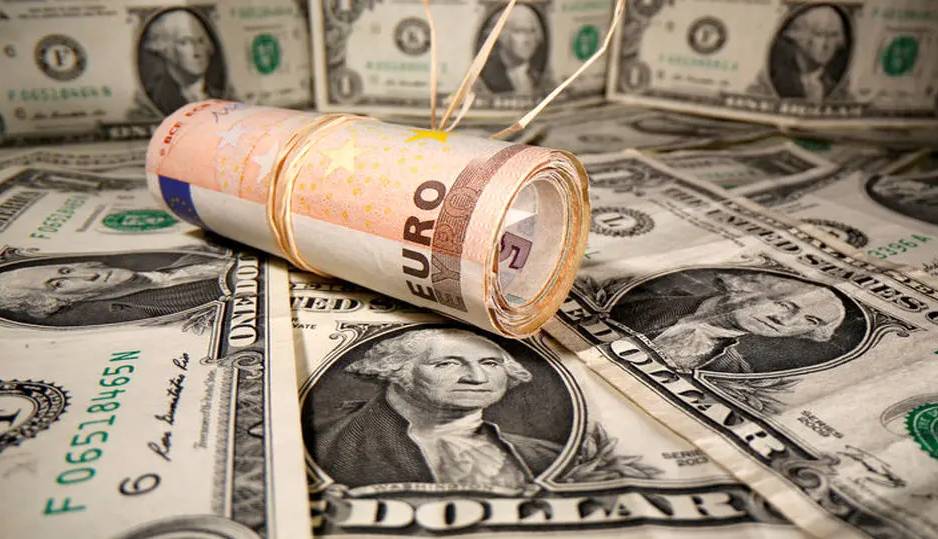 گزارش بی‌بی‌سی از تشدید روند ضعیف شدن دلار