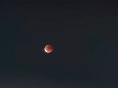 تایم‌لپس زیبا از ماه خونین دیشب