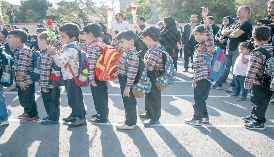کمبود واکسن، این بار برای دانش‌آموزان