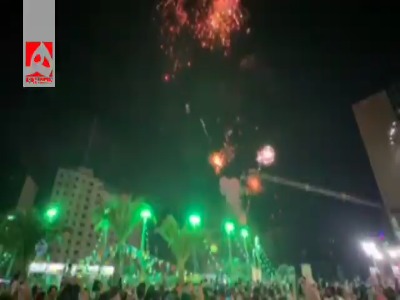 نورافشانی به مناسبت جشن میلاد پیامبر اکرم(ص) در میدان ولیعصر تهران