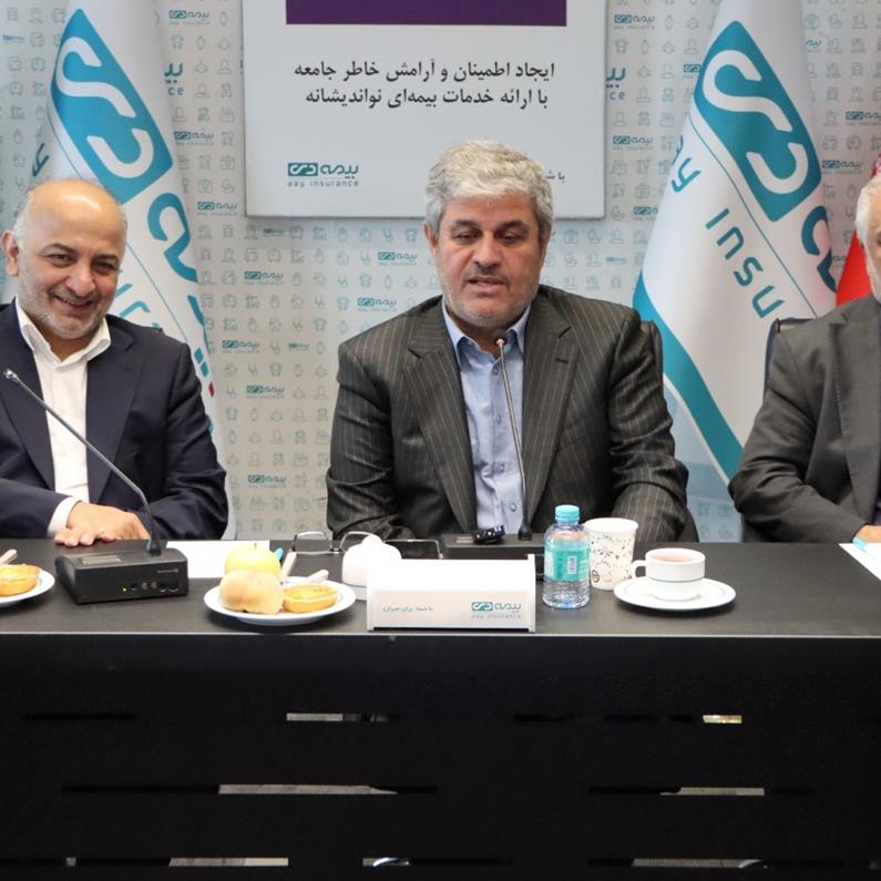 تاجگردون در جلسه شورای مدیران بیمه دی :  بیمه دی در کنار خدمت به خانواده ایثارگران، الگویی موفق برای صنعت بیمه کشور است