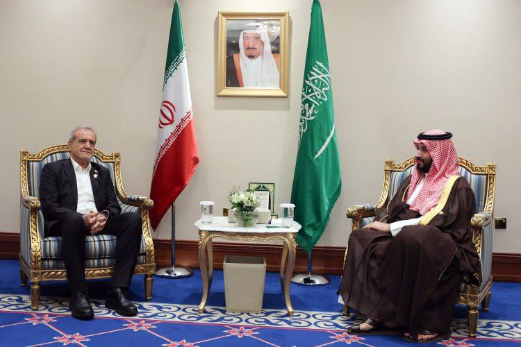 دیدار ولیعهد عربستان با رئیس‌جمهور ایران در دوحه