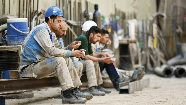 دستمزد کارگران نصف شد؛ درخواست بازنگری فوری در شورای عالی کار