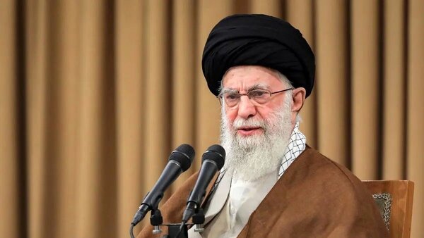 نقش حیاتی رهبر انقلاب در تثبیت روایت ظفرمندانۀ جنگ