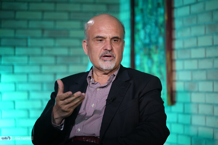 جلایی پور: پدر معنوی دلواپسان جناب احمدی‌نژاد است