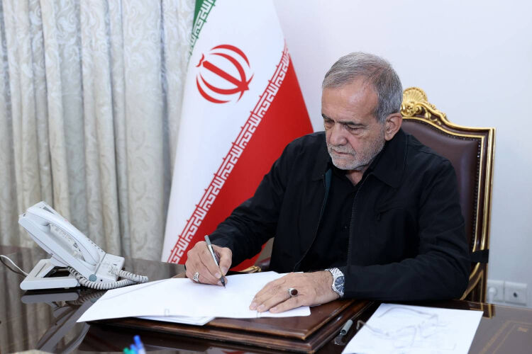 پزشکیان درگذشت سردار افشار را تسلیت گفت