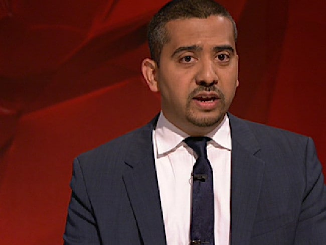 مهدی حسن: حتی شاه چارلز هم دموکراسی را بهتر از ترامپ می‌فهمد