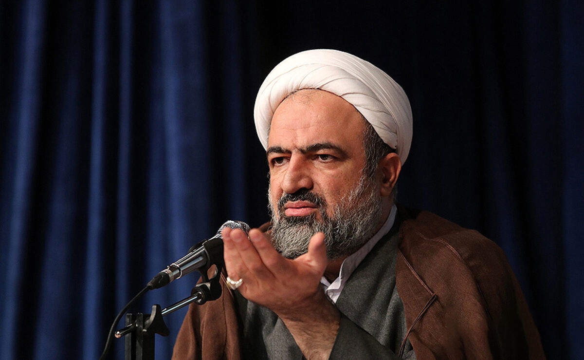 رسایی: کسانی که کلید دستشان بود عملکردشان نشان می‌دهد که چه کسی غرب‌گرا یا غرب‌گدا است