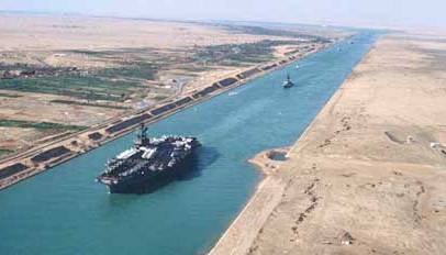 کاهش شدید درآمدهای مصر از کانال سوئز