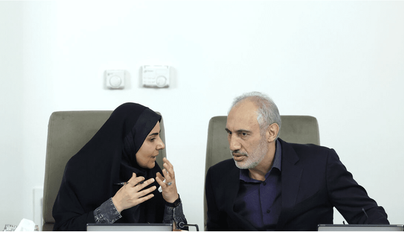 فارس مدعی شد: دولت راه تخلف بانک‌ها را باز کرد!