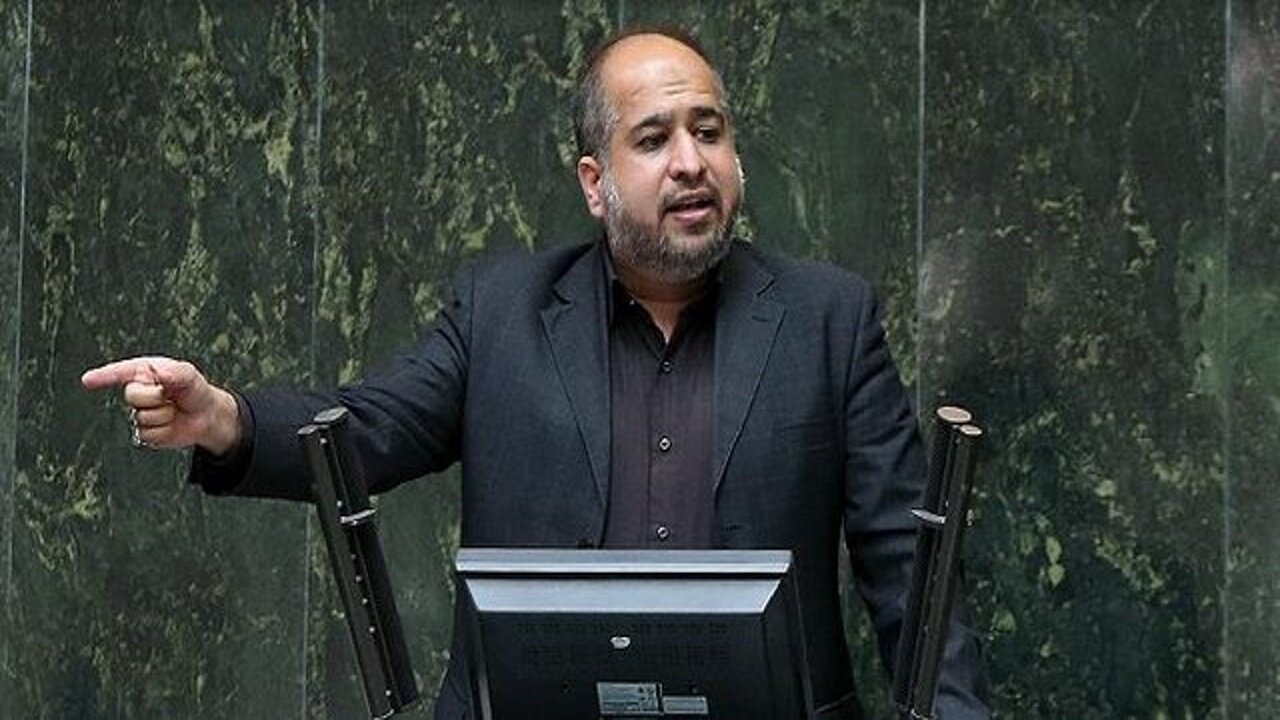 تذکر خضریان به پزشکیان؛ تیم رسانه‌ای شما در رسانه‌های خودشان برای خودشان سفره پهن کرده‌اند