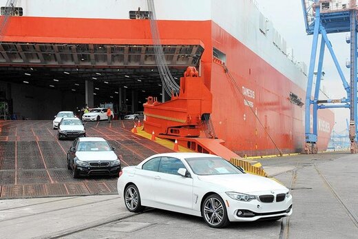 کارشناس بازار خودرو: دولت جلوی واردات خودرو را گرفته است؛ خودروهای وارداتی خدمات پس از فروش ندارند