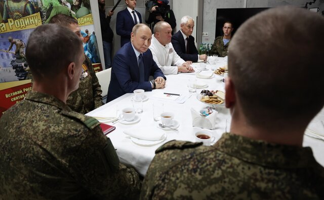 پوتین: یک اژدر هسته‌ای را با موفقیت آزمایش کردیم