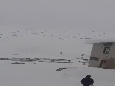 سقوط یک بالگرد در ارتفاعات پربرف اورست