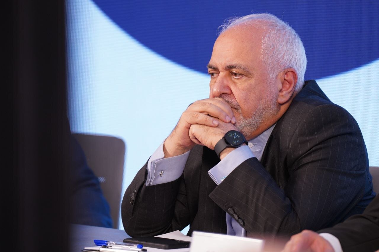 کنایه ظریف به مخالفان؛ بر تیر جورتان زِ تحمل سپر کنیم