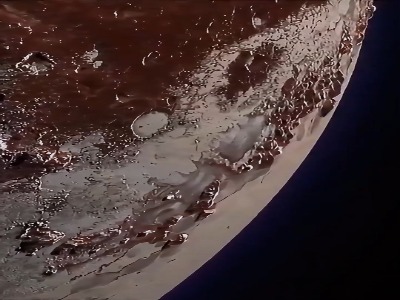 پروازی شگفت‌انگیز بر فراز پلوتو