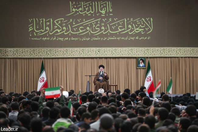 شرط رهبر انقلاب برای بررسی همکاری آمریکایی‌ها با ایران