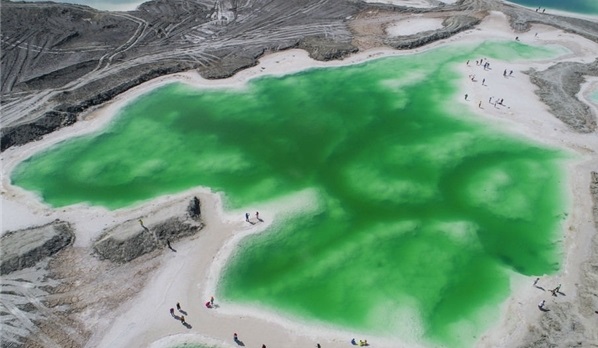 قارحان؛ دومین دریاچه بزرگ نمک در جهان