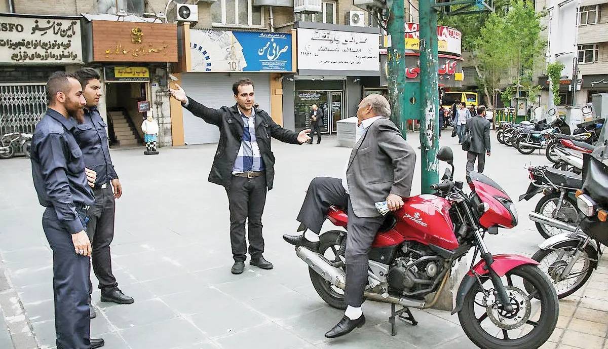 قصه اعتراض «احمد»؛ درباره جوان اهوازی که خودسوزی کرد