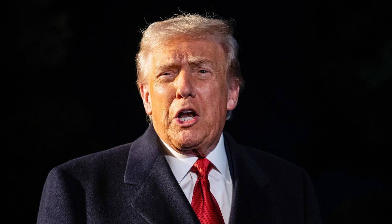 ترامپ: در بازار کار آمریکا، نیروی با استعداد نداریم