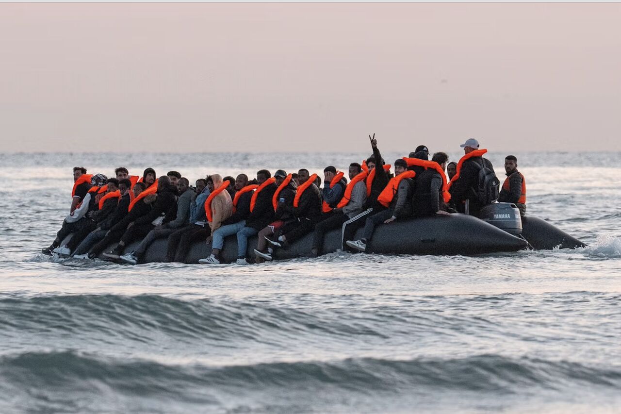 قوانین مهاجرت در انگلیس سخت‌گیرانه تر شد