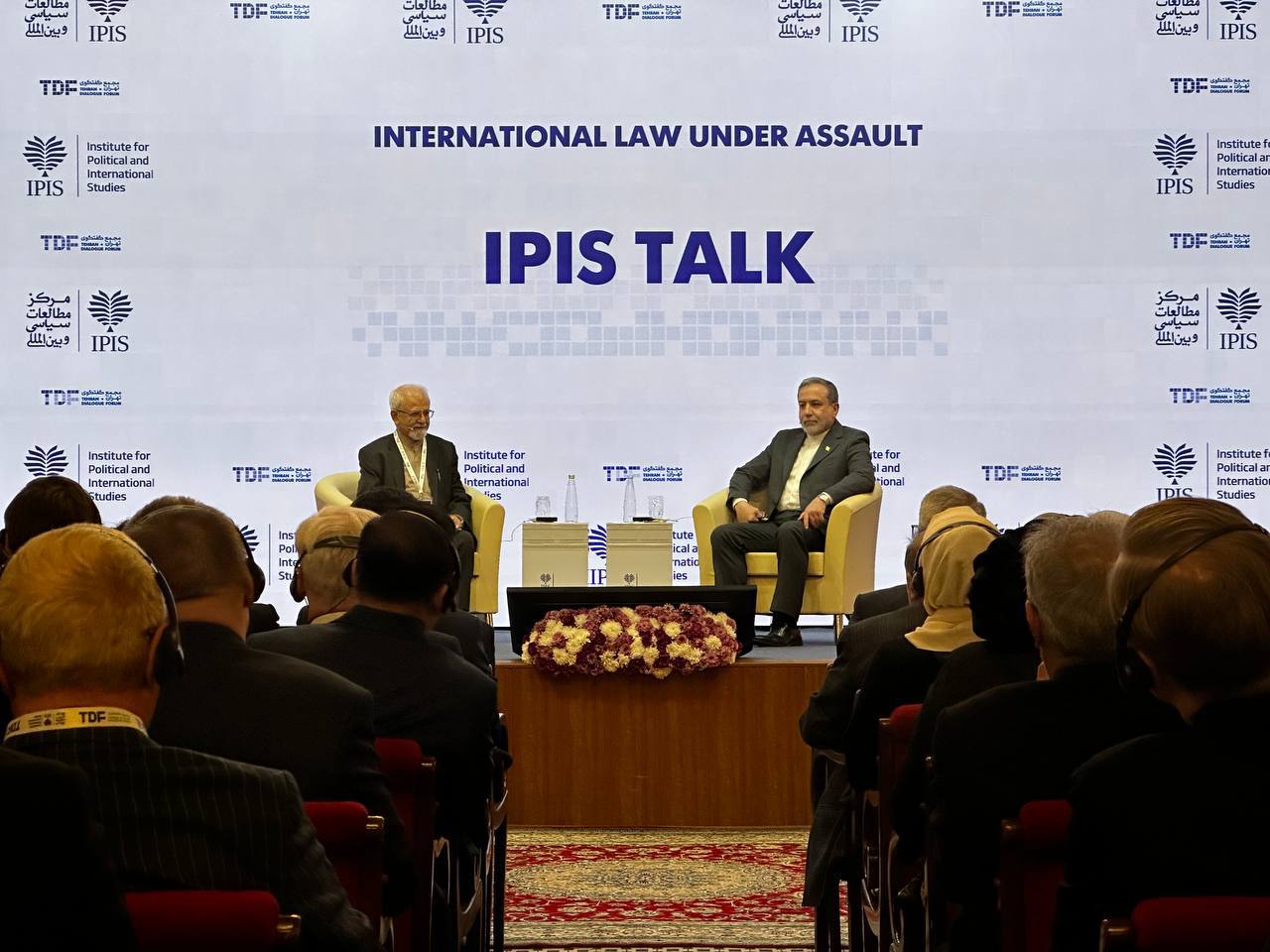 عراقچی: آمریکا و دیگران اگر با زبان کرامت و احترام با مردم ایران صحبت کنند، با همان زبان پاسخ خواهند گرفت