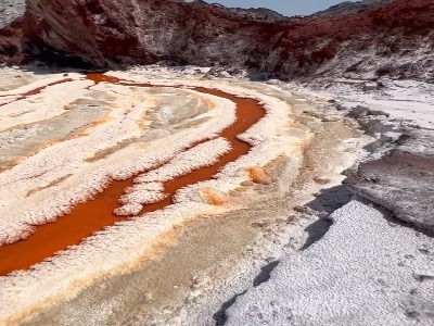 دره زیبای الهه نمک در جزیره هرمز