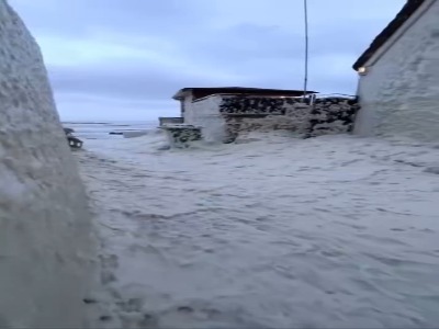 پدیده‌ای عجیب در سواحل ایرلند؛ موج عظیم کف دریا!