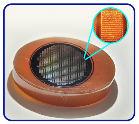 حکاکی کل قرآن روی یک عقیق یمن کوچک