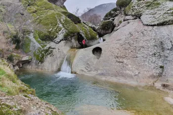 گردشگری/آبشار پیازه خرم آباد کجاست؟