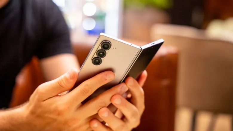 اسرائیل با گوشی‌های سامسونگ جاسوسی می‌کند!