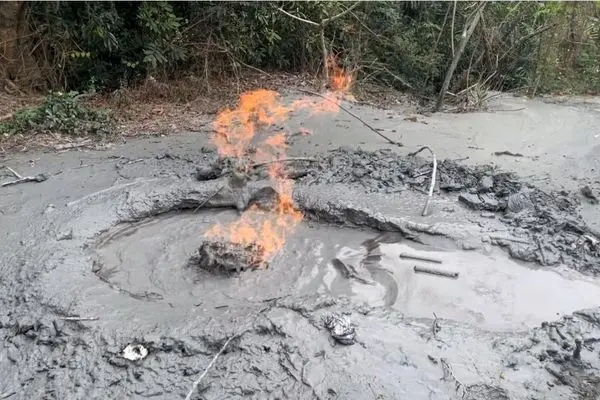 فوران گل‌فشان در جنوب تایوان