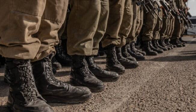 ۳۰۰ افسر و نظامی اسرائیلی خواستار ترک زودهنگام ارتش هستند