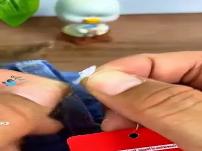 دراوردن تگ لباس بدون قیچی وبدون زحمت