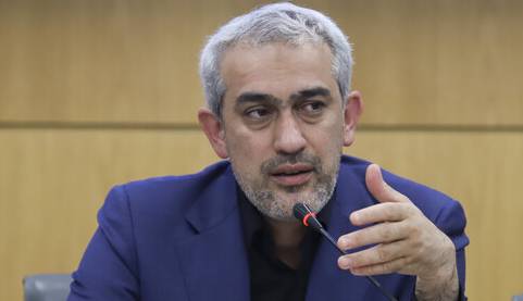 وزیر اقتصاد: خارج کردن بانک‌های ناتراز ادامه دارد