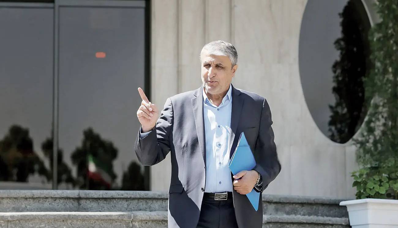 یک مدیر، دو دولت؛ درباره عملکرد محمد اسلامی پس از چهار سال ریاست سازمان انرژی اتمی