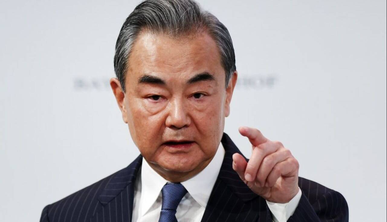 وزیر خارجه چین: پکن با هرگونه دخالت در امور داخلی کشورهای منطقه مخالف است