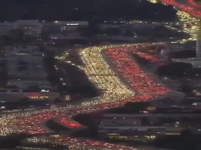 ترافیک سنگین لس‌آنجلس در روز شکرگزاری